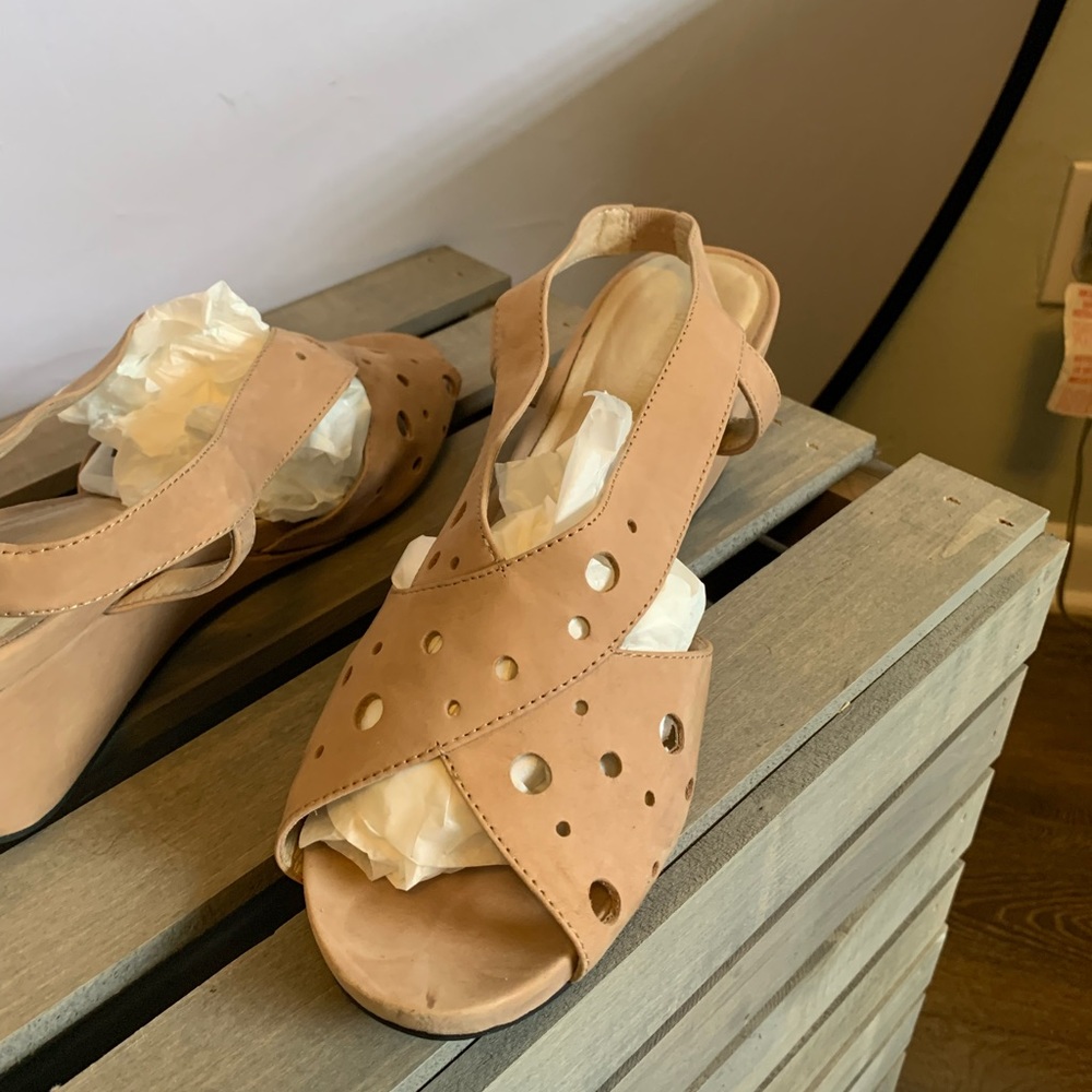 David Tate, beige leather wedges, size 11, extra wide